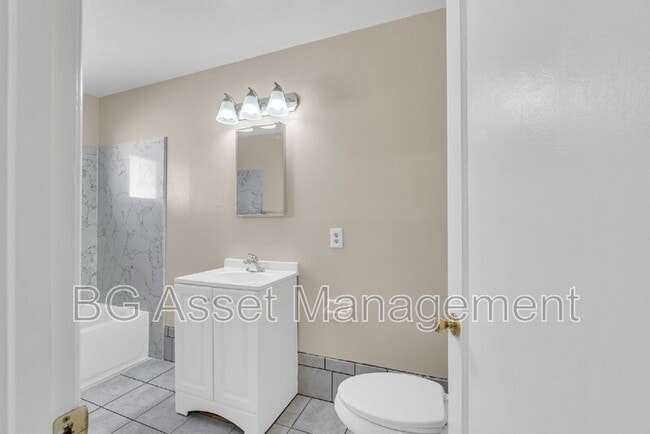 Building Photo - 156 Marina Way