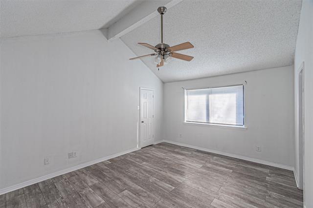 Building Photo - 2606 Hollow Bend