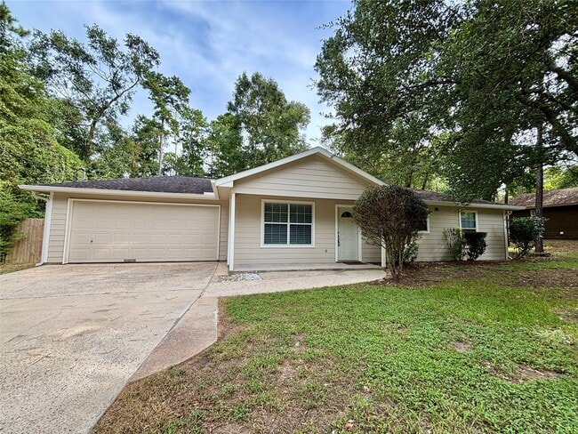 Building Photo - 10642 Royal Pines Dr