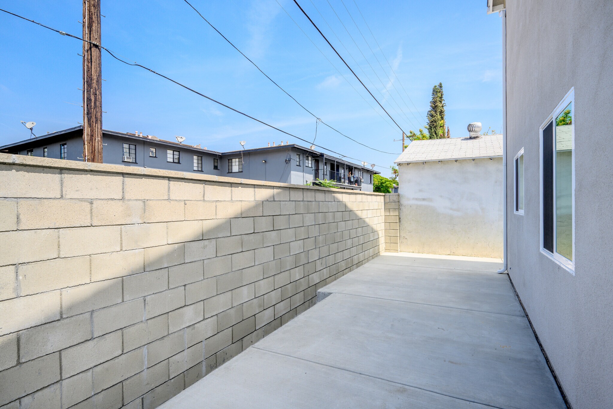 Building Photo - 6645 Fair Ave