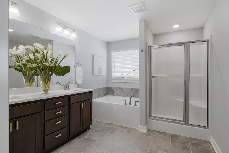 Building Photo - 129 Weller Ln