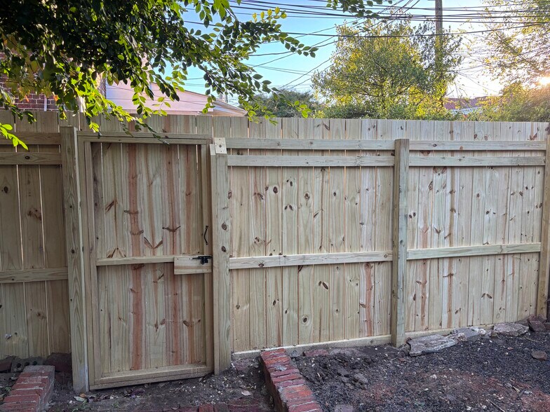 Building Photo - 1509 Floyd Ave