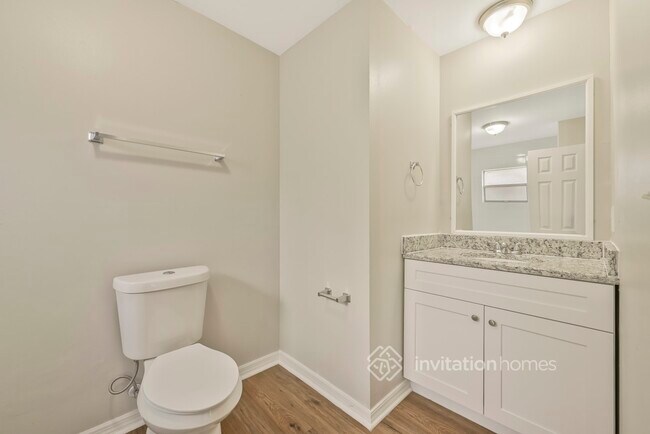 Building Photo - 10425 Kingbrook Ln