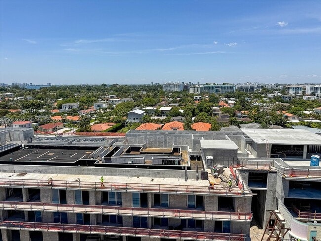 Building Photo - 9341 Collins Ave