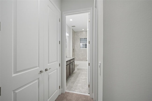 Building Photo - 5164 Liberty Ln