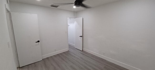 Building Photo - 630 N 58th Ave