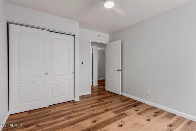 Building Photo - 10705 E Mercer Ln