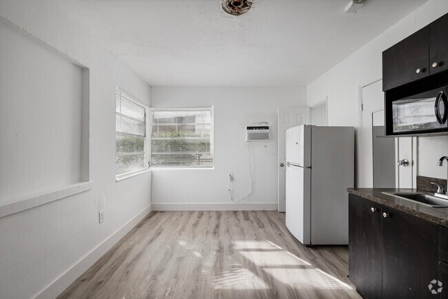 Studio Example on 1st Floor - 420 78th St
