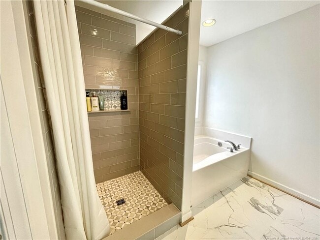 Building Photo - 126 Watchmen Ln