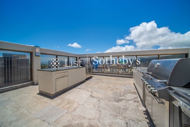 Building Photo - Villa on Eaton Square #1410 | Honolulu, HI