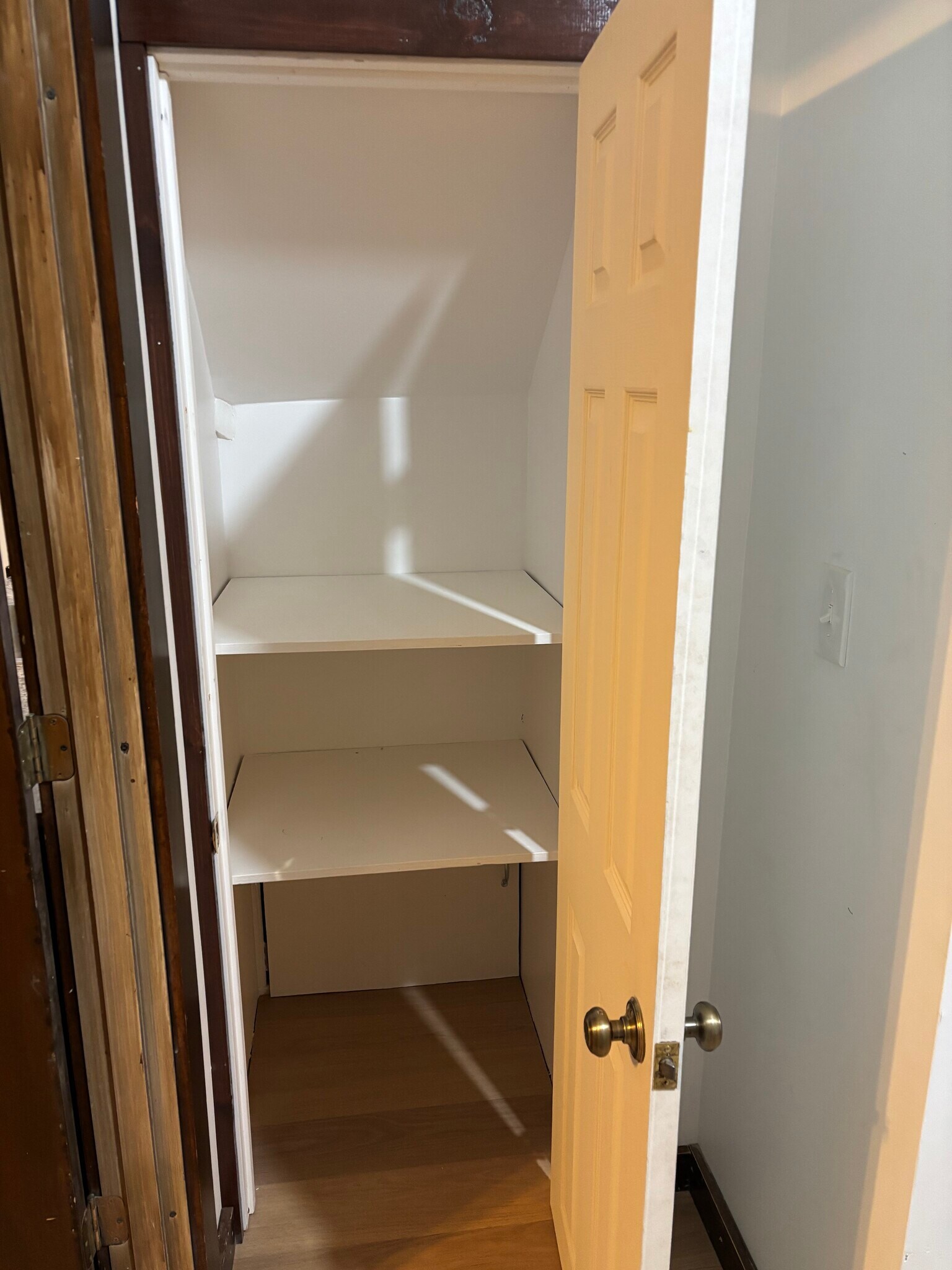 Building Photo - 115 Everett St