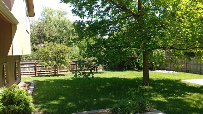 Building Photo - 2900 Eindborough Dr