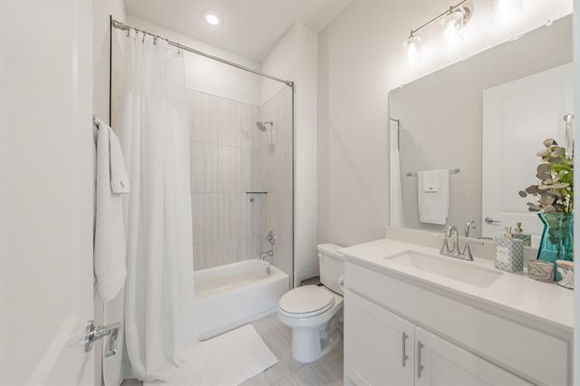 Building Photo - 11993 Dahlia Bay Dr