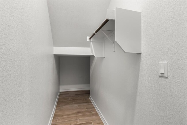 Building Photo - 1701 Jacey Way