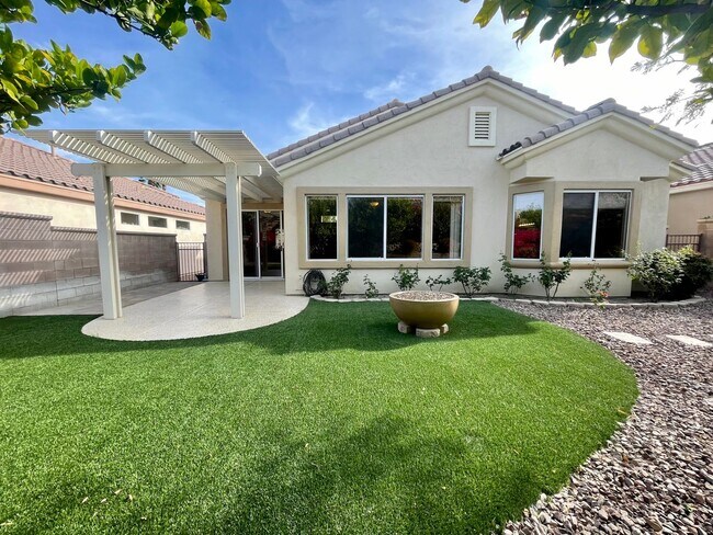 Building Photo - 78294 Bovee Cir