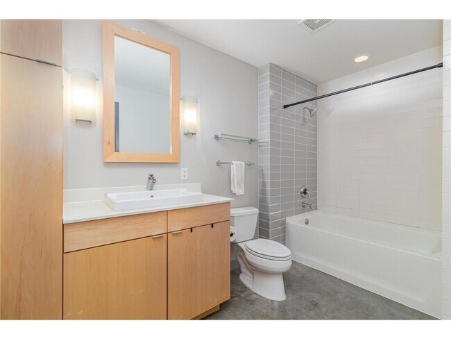 Building Photo - 730 Stinson Blvd NE