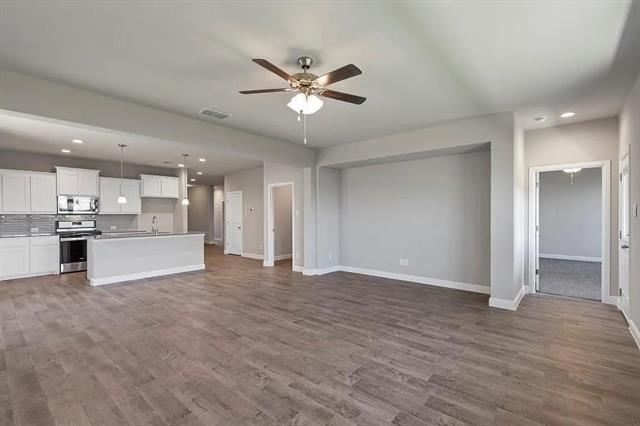 Building Photo - 801 Chaplin Dr