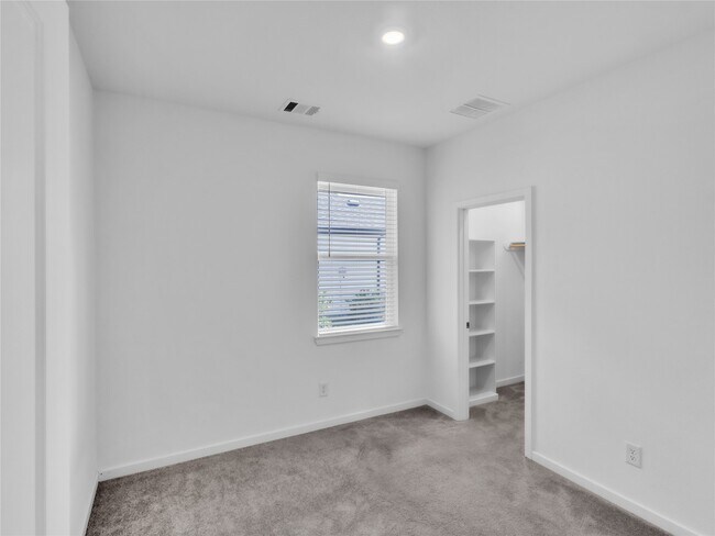 Building Photo - 7734 Primrose Myrtle Ln