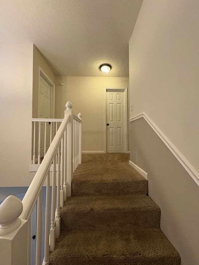 Building Photo - Dunwoody Subdivision