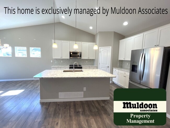 Building Photo - Immaculate Banning Lewis rancher