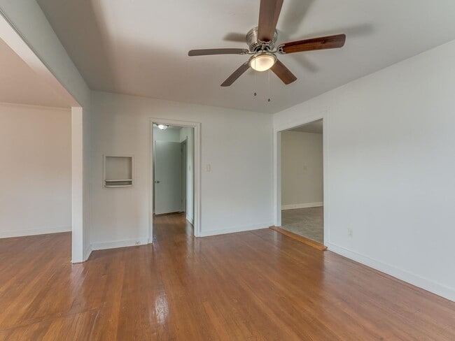 Building Photo - Home for rent in heart of OKC