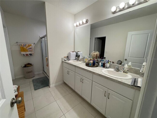 Building Photo - 300 Millstone Ct