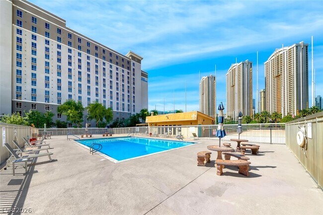 Building Photo - 205 E Harmon Ave