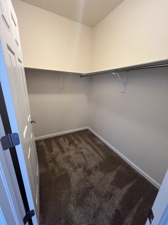 Building Photo - 615 Canyon Vista Way