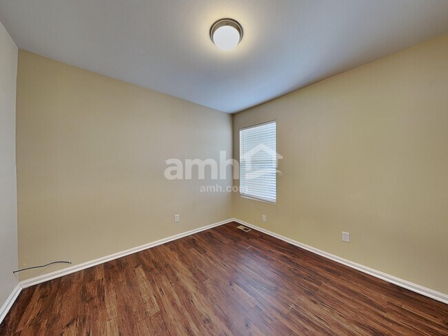 Building Photo - 2002 Springside Dr