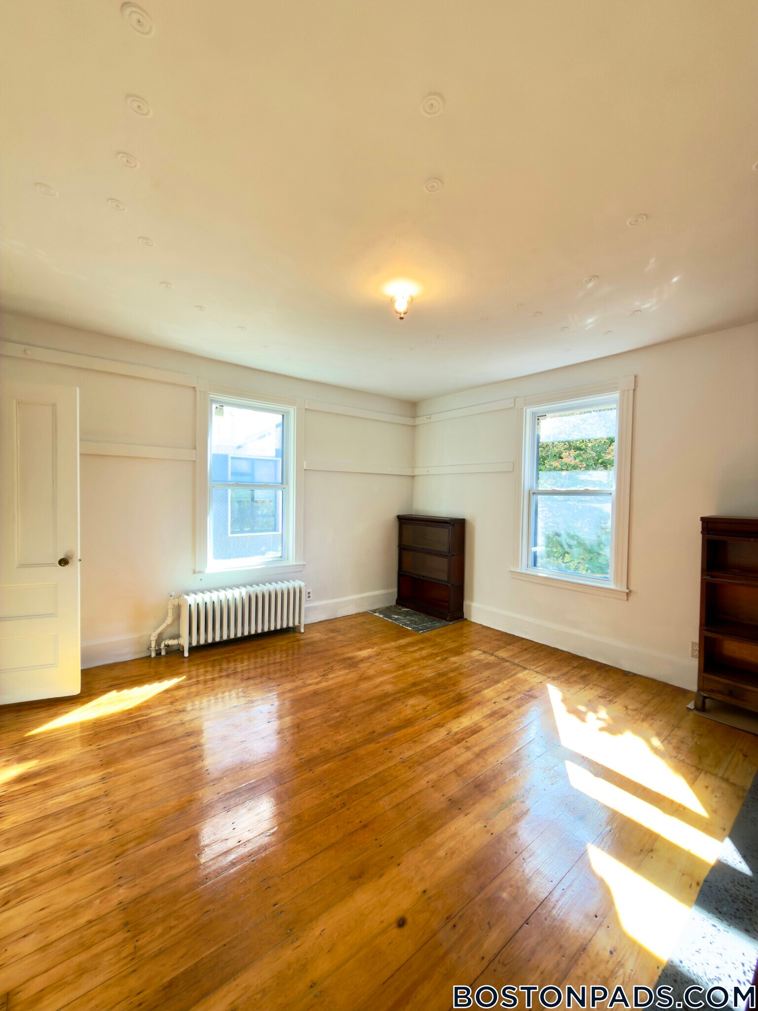 Building Photo - 45 N Beacon St