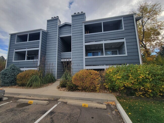 Building Photo - Fresh Boulder 1 Bedroom Condo for Rent wit...