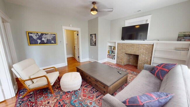 Building Photo - 2309 Thurman Ave