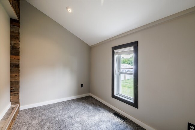 Building Photo - 3986 W Walworth Rd