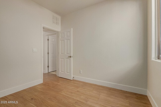 Building Photo - 40809 N Raleigh Ct