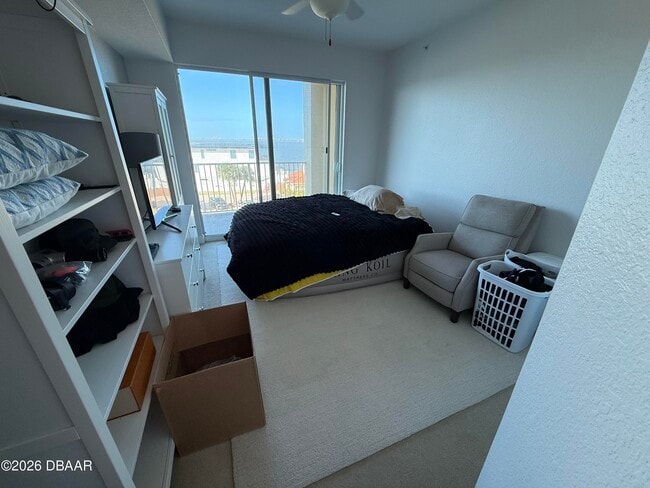 Building Photo - 2801 S Ridgewood Ave