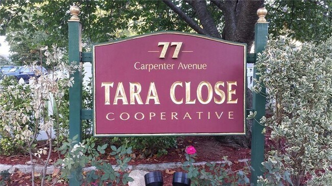 Building Photo - 77 Carpenter Ave