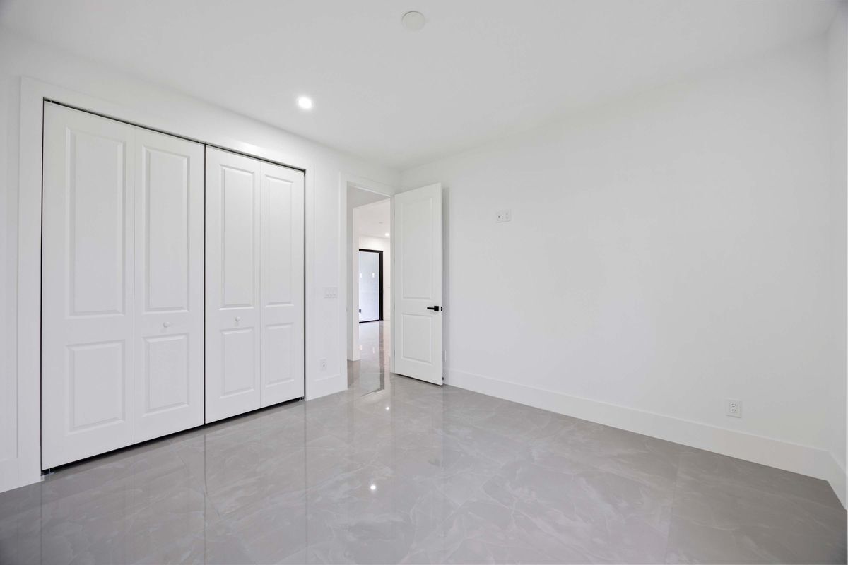 Building Photo - 2504 23rd St W