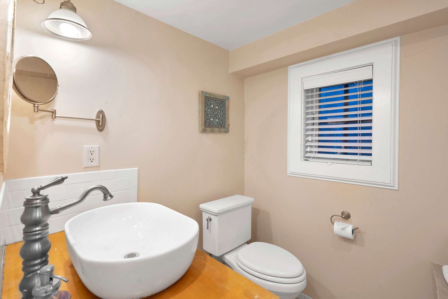 Building Photo - 148 Creek Rd