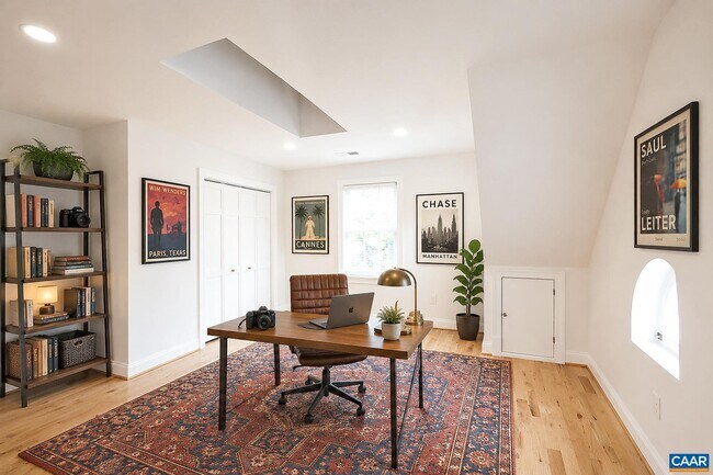 Building Photo - 675 Evergreen Ave