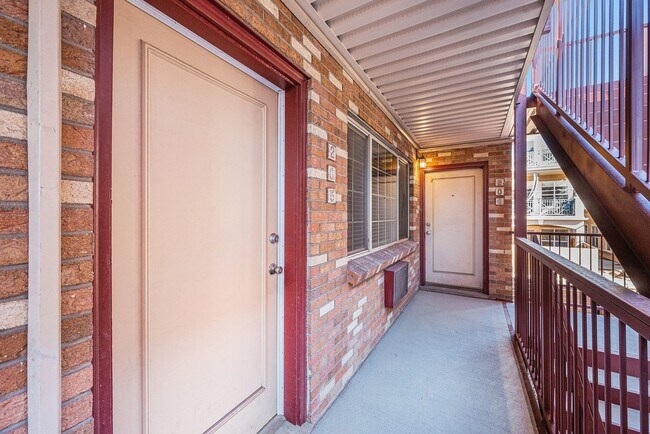 Building Photo - 36 Emerson St