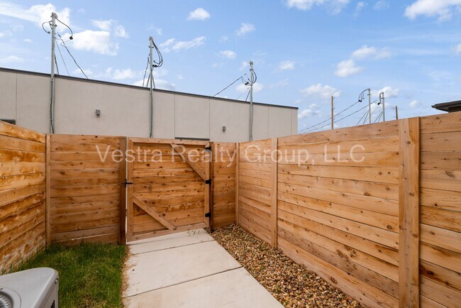 Building Photo - 1314 Osceola St