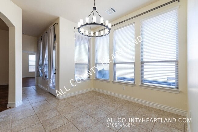 Building Photo - 1403 Zachary Ln