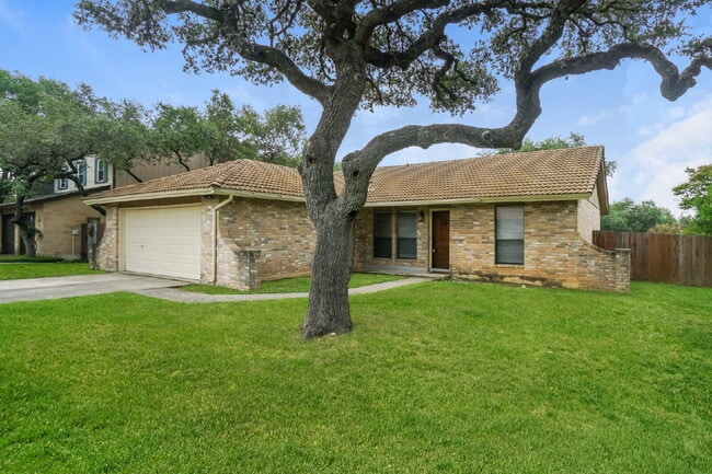 Building Photo - "Charming 3-Bedroom San Antonio Home with Cozy Fireplaces & Ample Storage!"