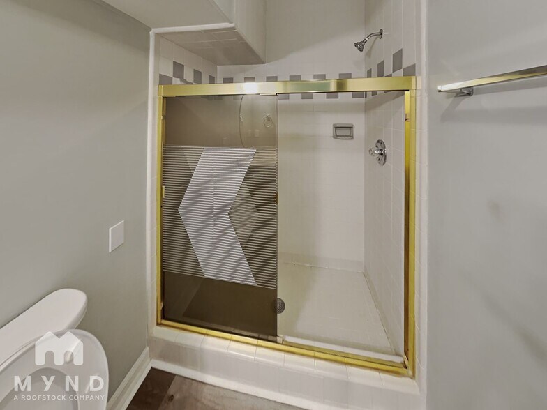 Building Photo - 5520 Kool Springs Dr