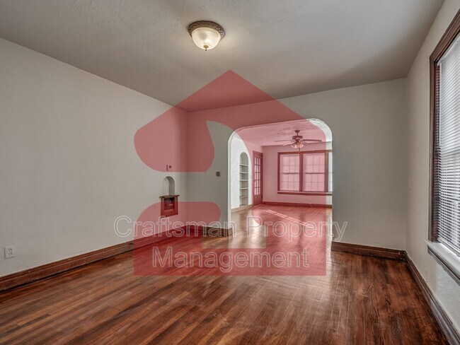 Building Photo - 1801 NW 22nd St