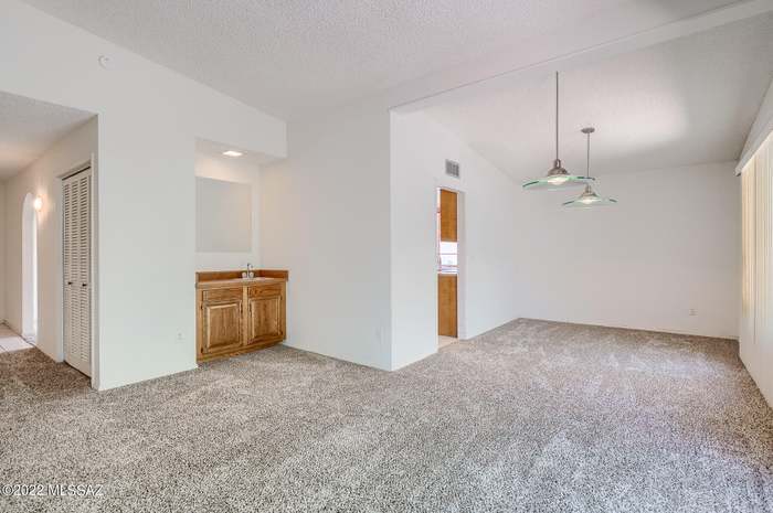 Building Photo - 7551 E La Cienega Dr