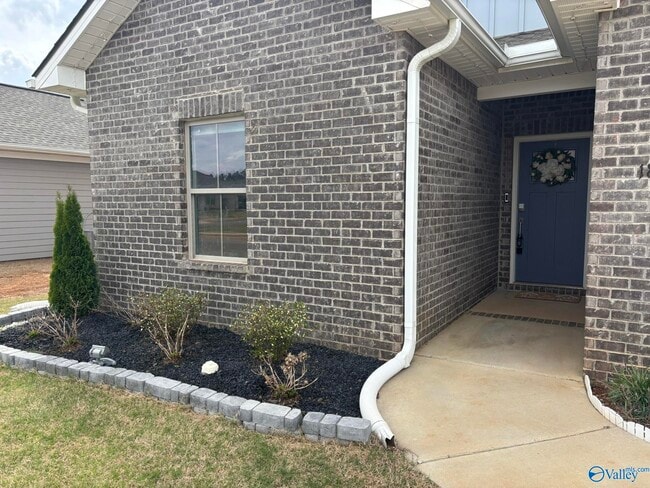 Building Photo - 180 Fenwick Pl