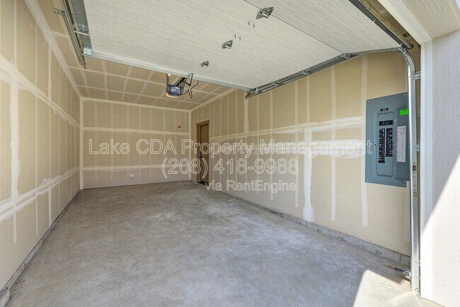 Building Photo - 3592 Blaze Lp
