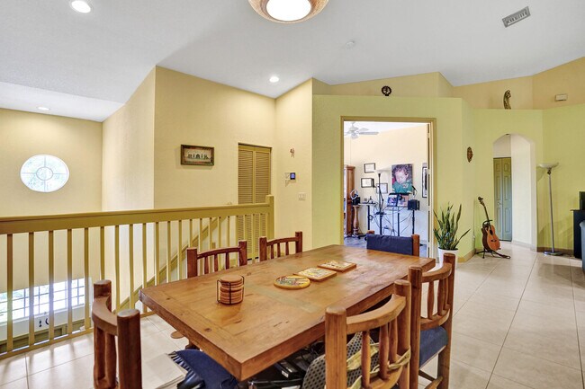 Building Photo - 16055 Sims Rd