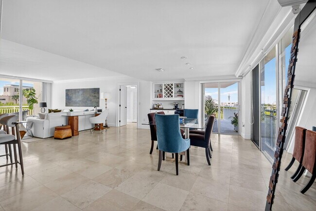 Building Photo - 2780 S Ocean Blvd